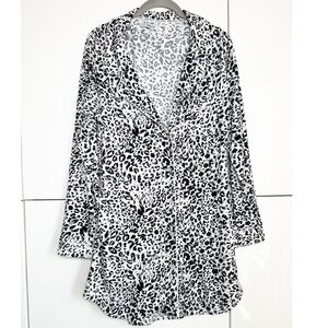Nine West Nightgown Black White Leopard Print Size Medium Button Front